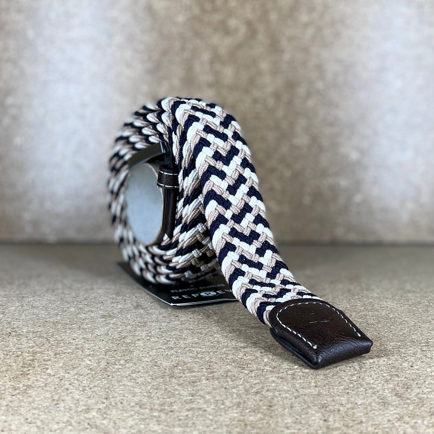 Navy & Beige Zigzag