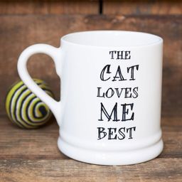 Cat Loves Me Best